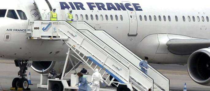 Pasager Air France suspectat de Ebola