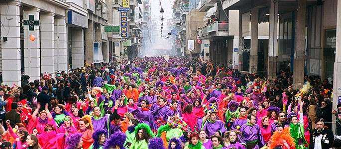 Vacanță în Grecia! Începe Carnavalul Syros