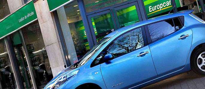 Europcar a lansat mașinile electrice Nissan Leaf, în Londra